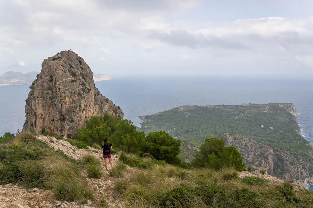 Uitzicht op het schiereiland Formentor op een wandeling in Mallorca